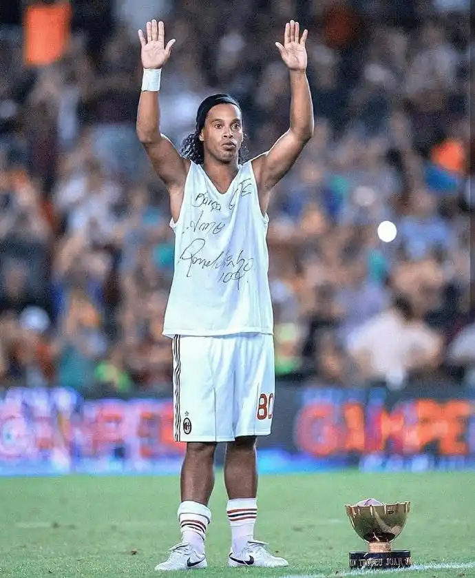 根据邮报报 根据邮报报